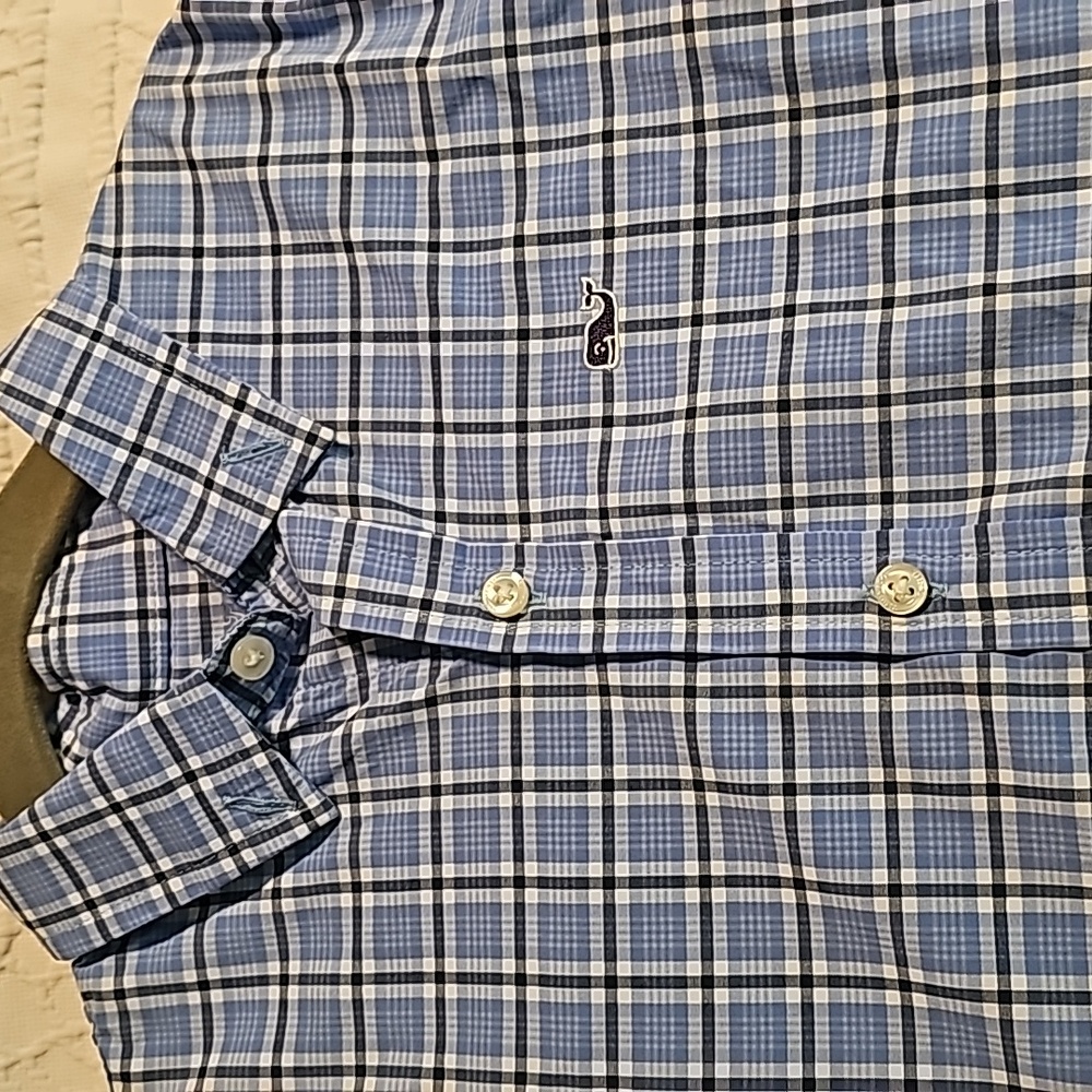 Boys Vineyard Vines button down shirt - Picture 2 of 6